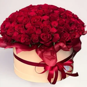 101 красная роза в коробке
