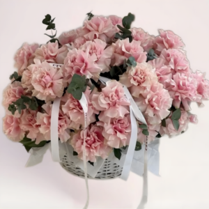 101 нежно-розовая французская роза в корзине в Алматы
