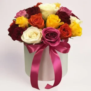 15 микс роз в коробке Алматы