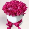15 розовых роз в коробке