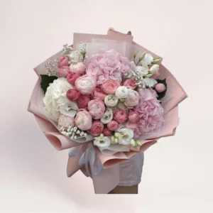 Букет из пионовидных роз Blush Harmony Garden в Алматы